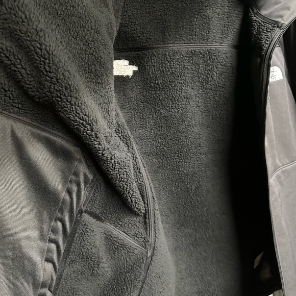 The North Face Apex Sherpa Softshell Hoodie - Picture 3 of 6